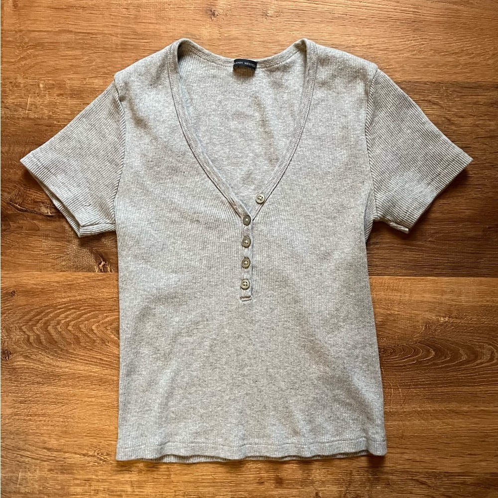 Brandy Melville short sleeve top shirt
